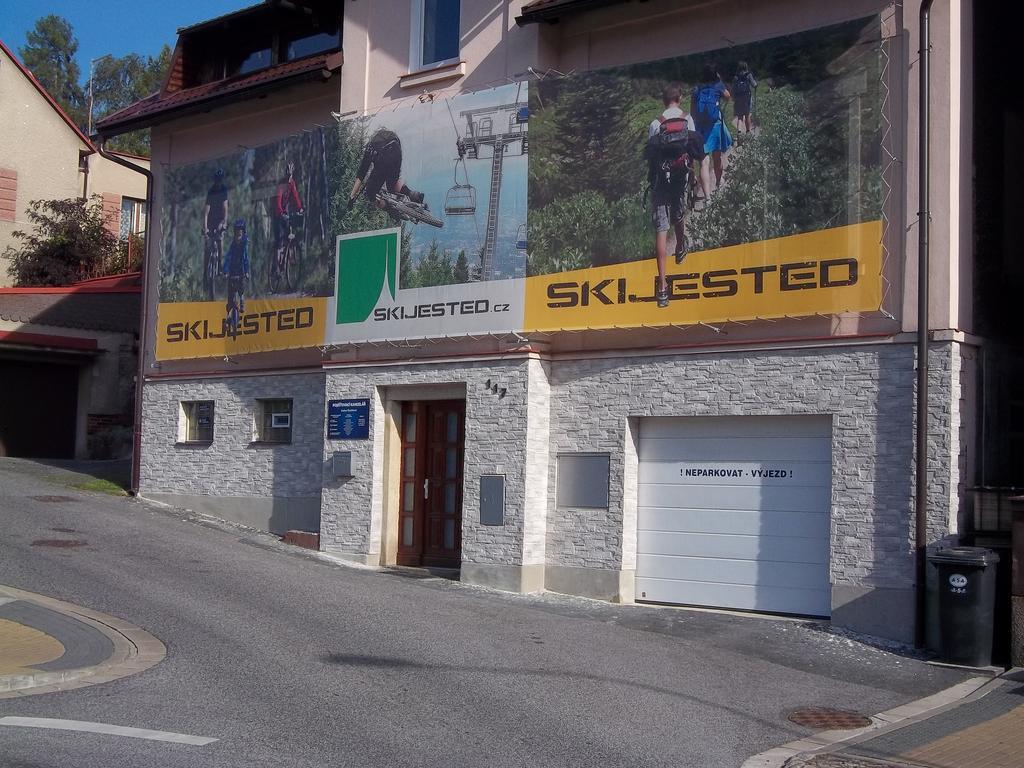 Apartment Krkonošská Tanvald Esterno foto